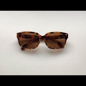 Corinne Mc Cormack .